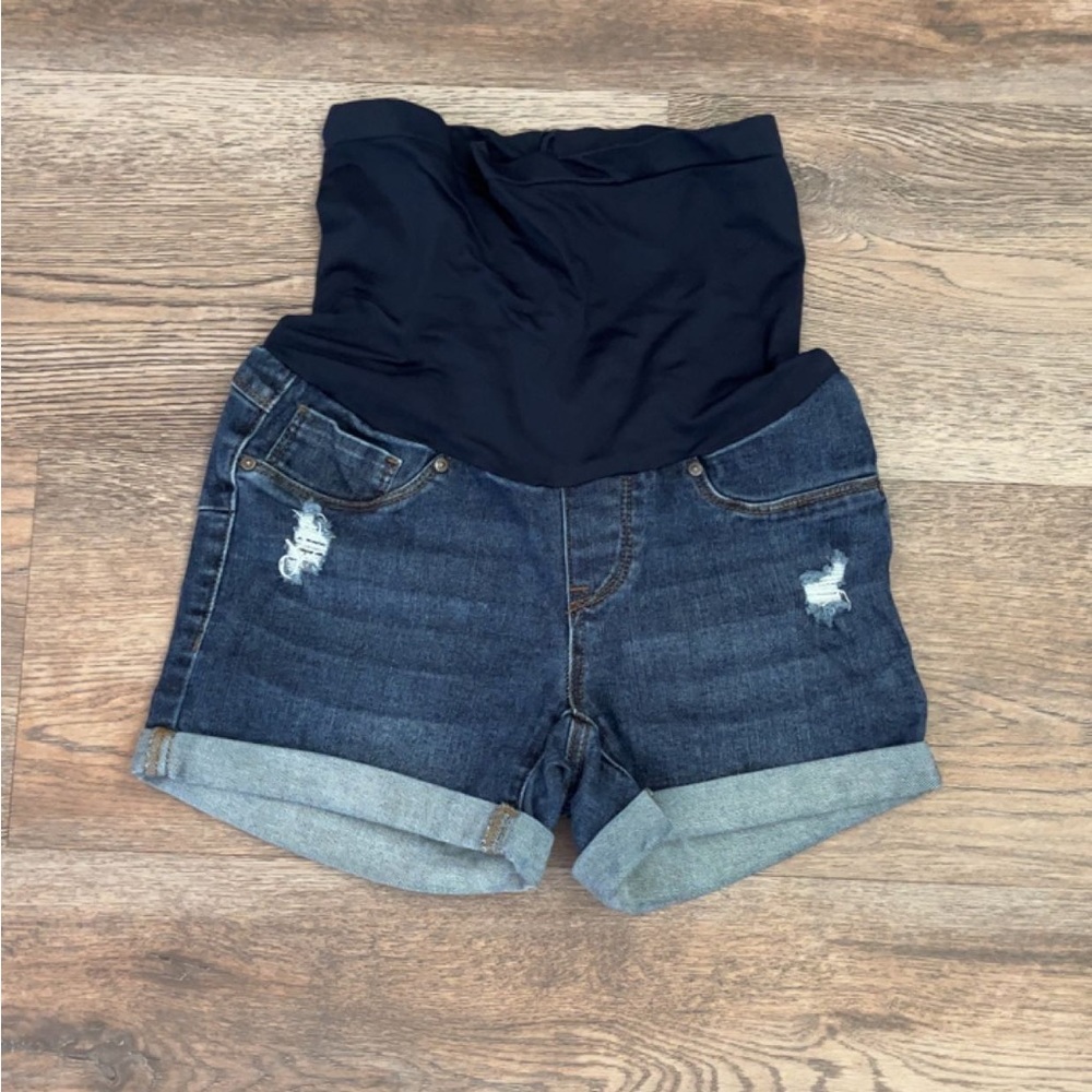 Small maternity shorts (2 pairs)